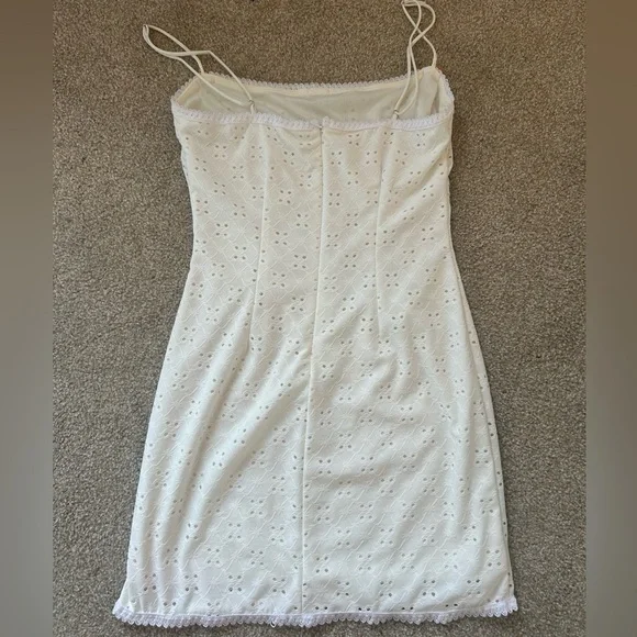 Lucy in the sky dress, white with orange detailing, size small(2-4). - Picture 5 of 6